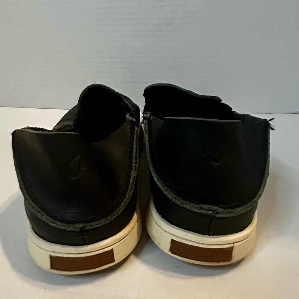 Olukai Black Leather Shoes Slip On Size 6.5 - Picture 2 of 5